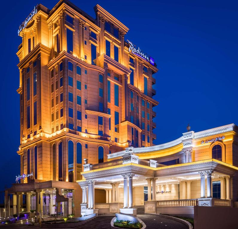 Radisson Plaza Jeddah luxury accommodation