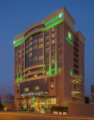 Holiday Inn Jeddah Gateway luxury accommodation