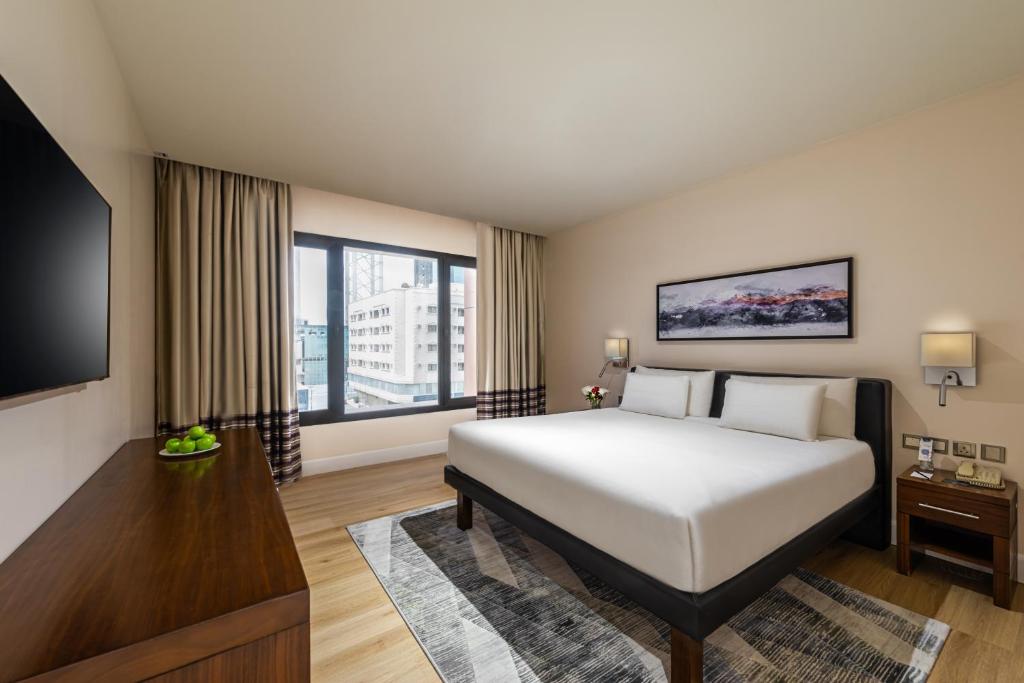 Superior King Room
